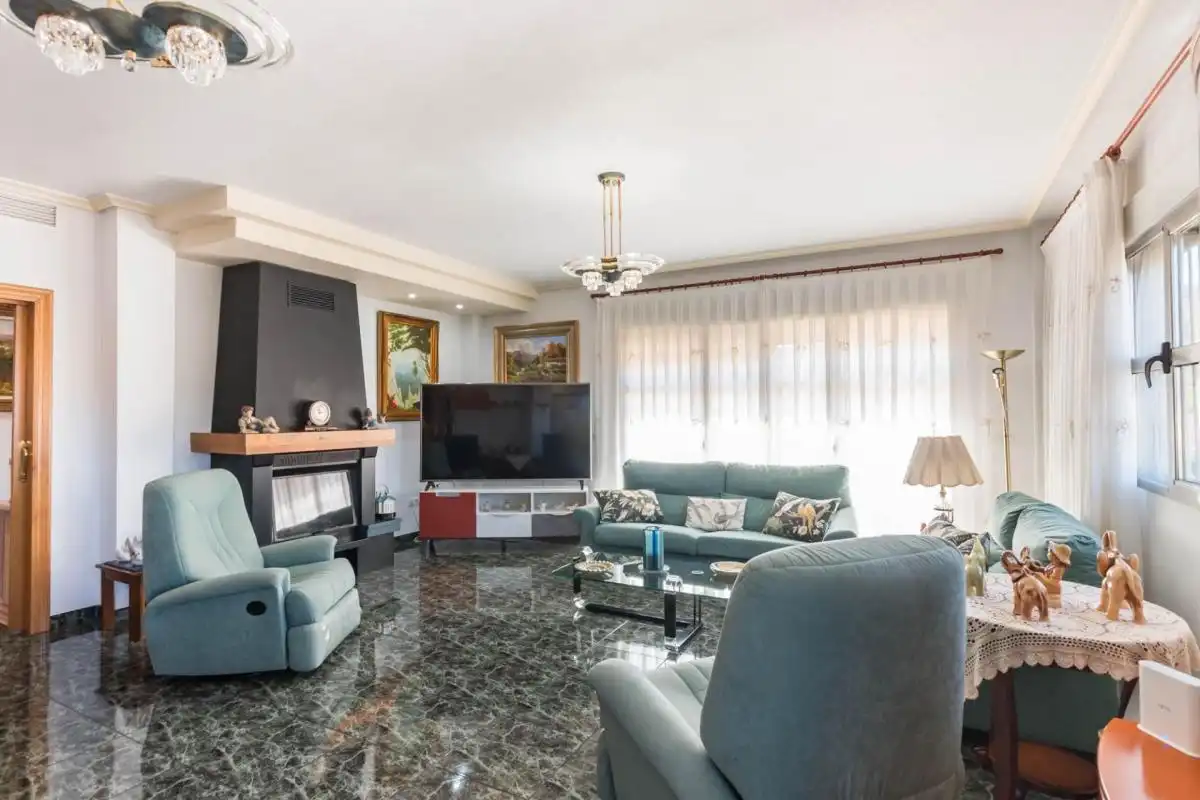 Sala d'estar de Casa o xalet en venda en Murcia amb Aire condicionat, Calefacció i Jardí privat