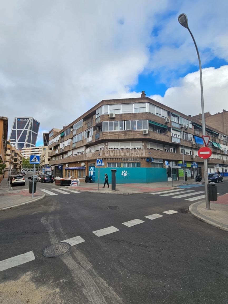 Exterior view of Flat for sale in  Madrid Capital  with Heating and Terrace