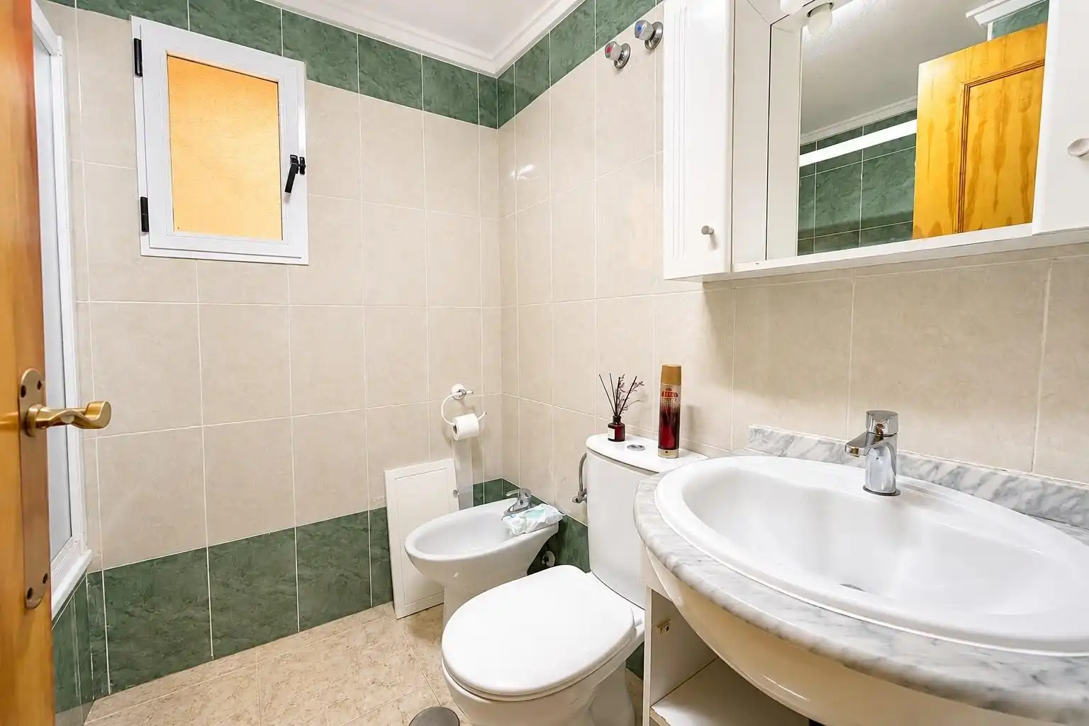 Ground floor for rent in El Molino
