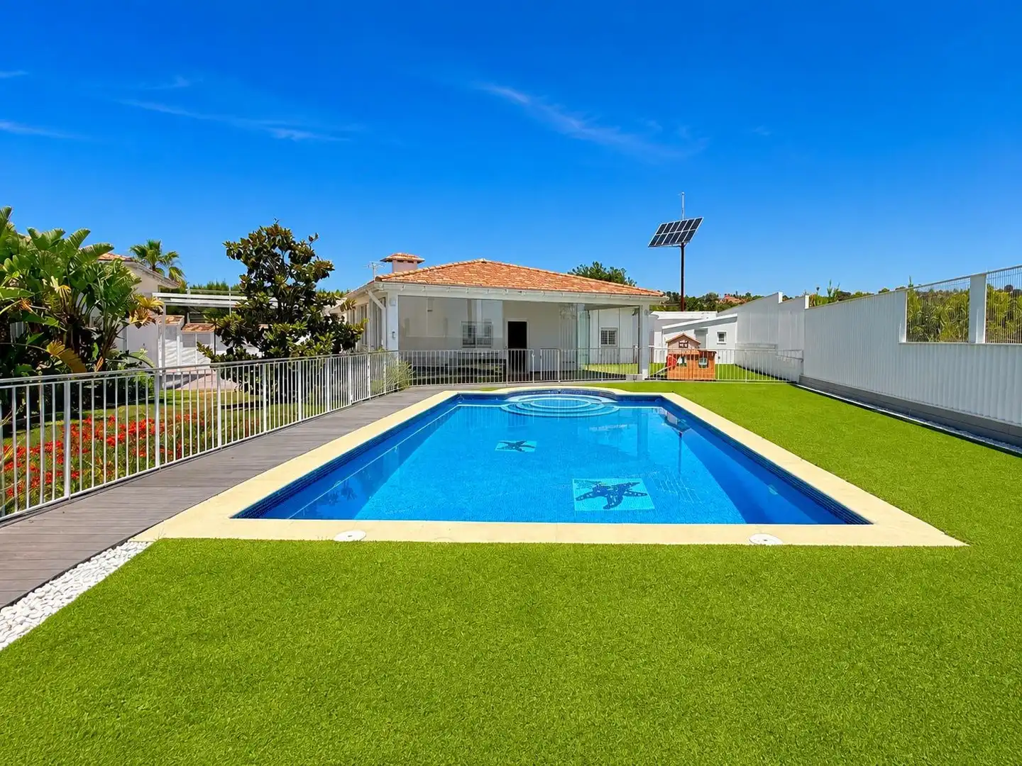 Piscina de Casa o xalet en venda en Carlet amb Aire condicionat, Calefacció i Jardí privat