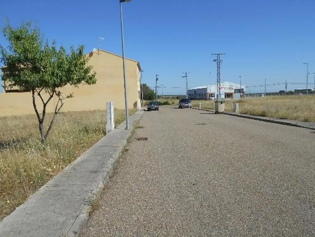 Terreno industrial en venta en Navahermosa, Toledo