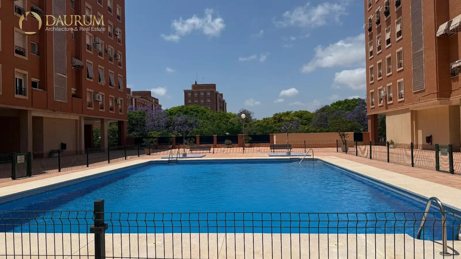 Schwimmbecken von Wohnung zum Verkauf in Alicante / Alacant mit Klimaanlage, Heizung und Abstellraum