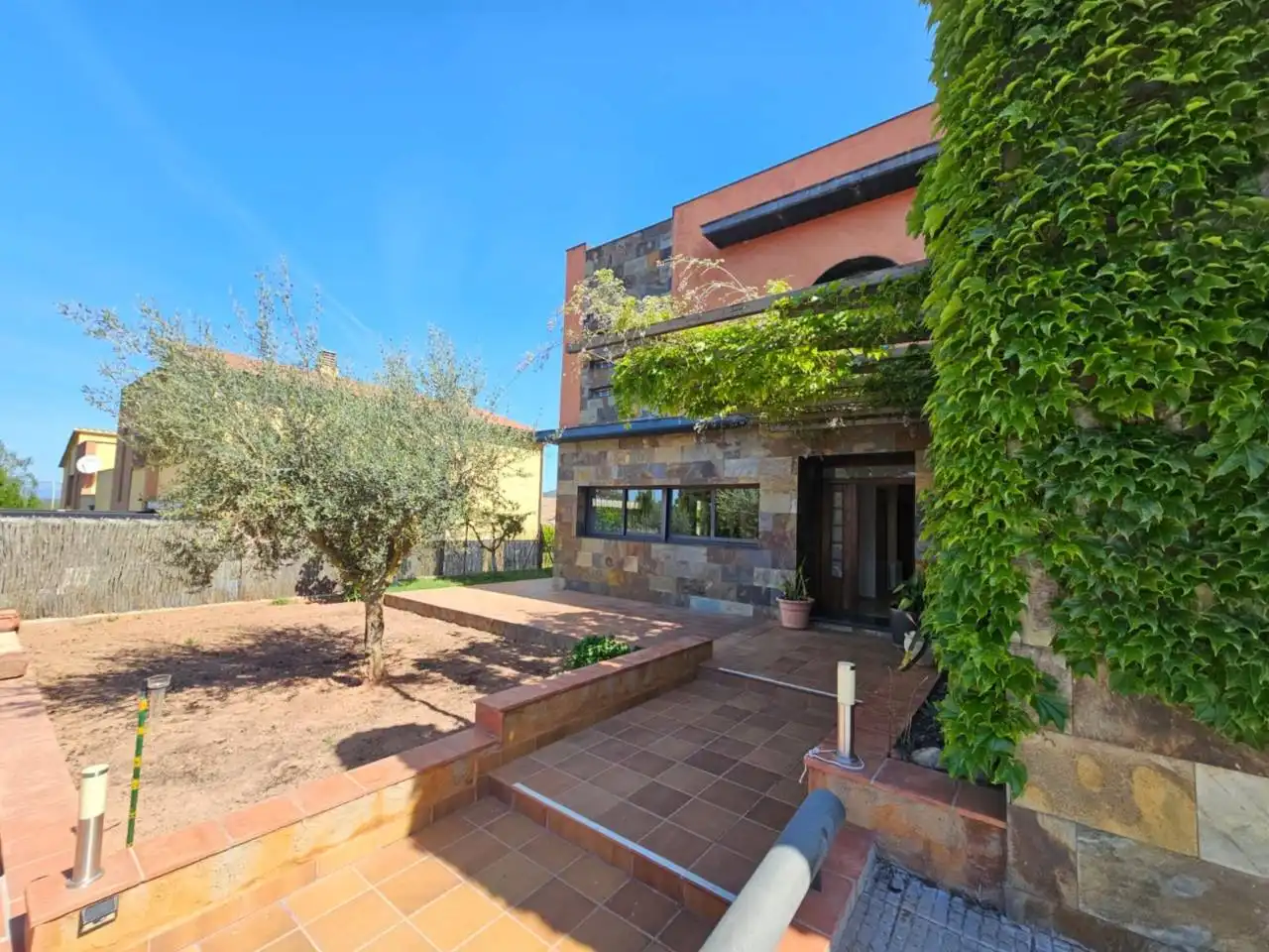Vista exterior de Casa o chalet en venta en Rellinars con Calefacción, Jardín privado y Terraza