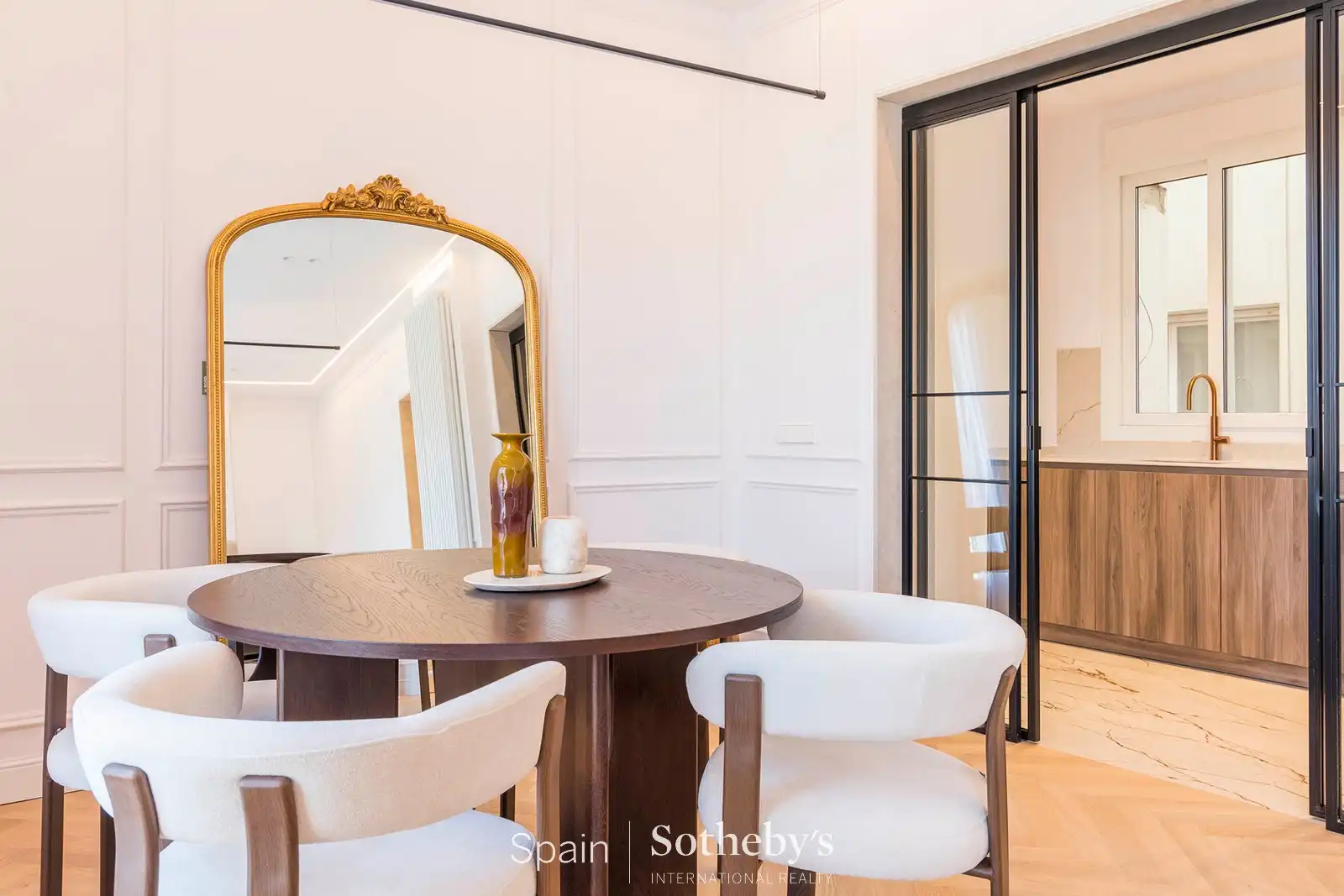 Dining room of Apartments for sale in Madrid  with Air Conditioner and Heating