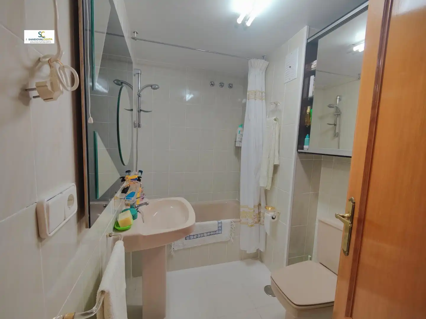 Bathroom of Flat for sale in Alicante / Alacant  with Air Conditioner, Terrace and Storage room