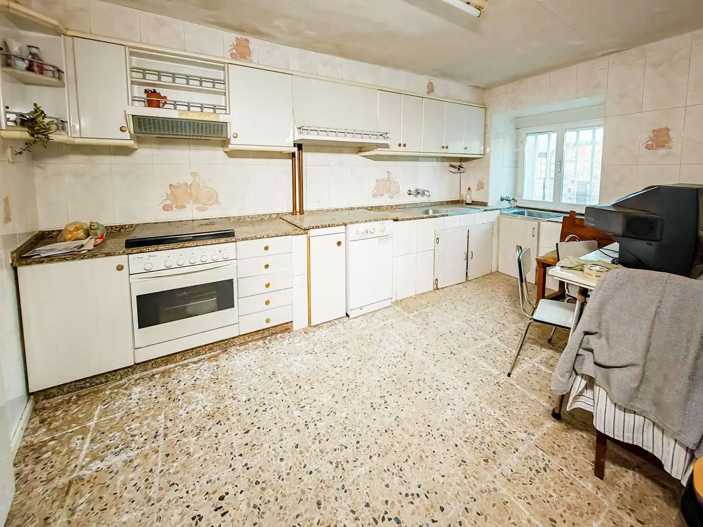 Cuina de Casa o xalet en venda en Ponferrada amb Calefacció