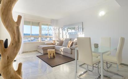 Sala d'estar de Apartament en venda en Eivissa amb Aire condicionat, Piscina i Moblat