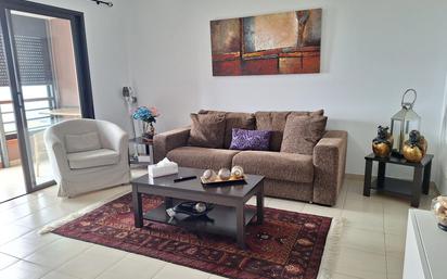 Living room of Flat for sale in  Santa Cruz de Tenerife Capital  with Air Conditioner and Balcony