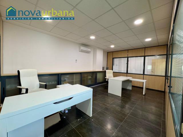 Oficina en Alquiler en Xirivella - CL MORERES, LES en Centro