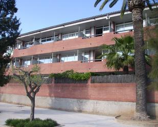 Vista exterior de Apartament de lloguer en Sant Joan Despí amb Calefacció, Forn i Balcó