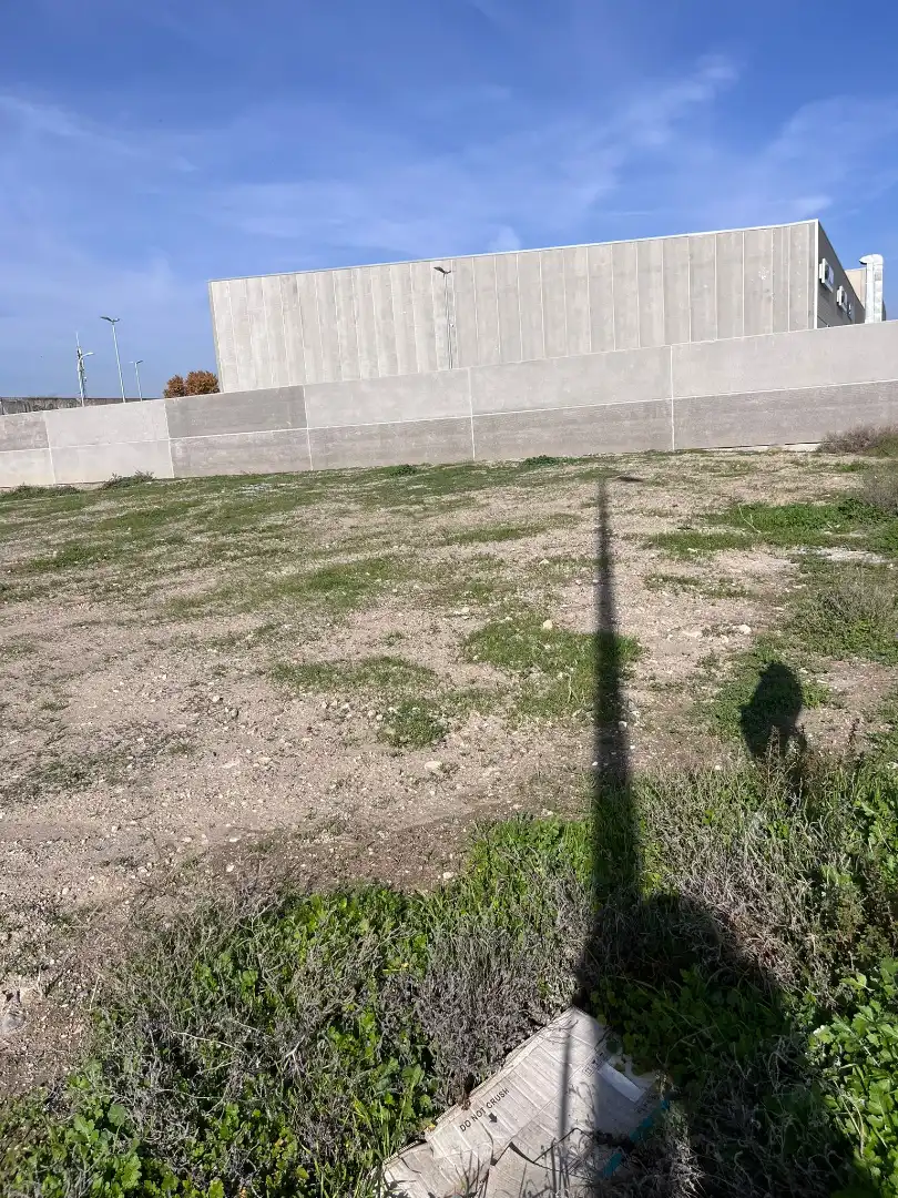 Terreno industrial en venta en Granada