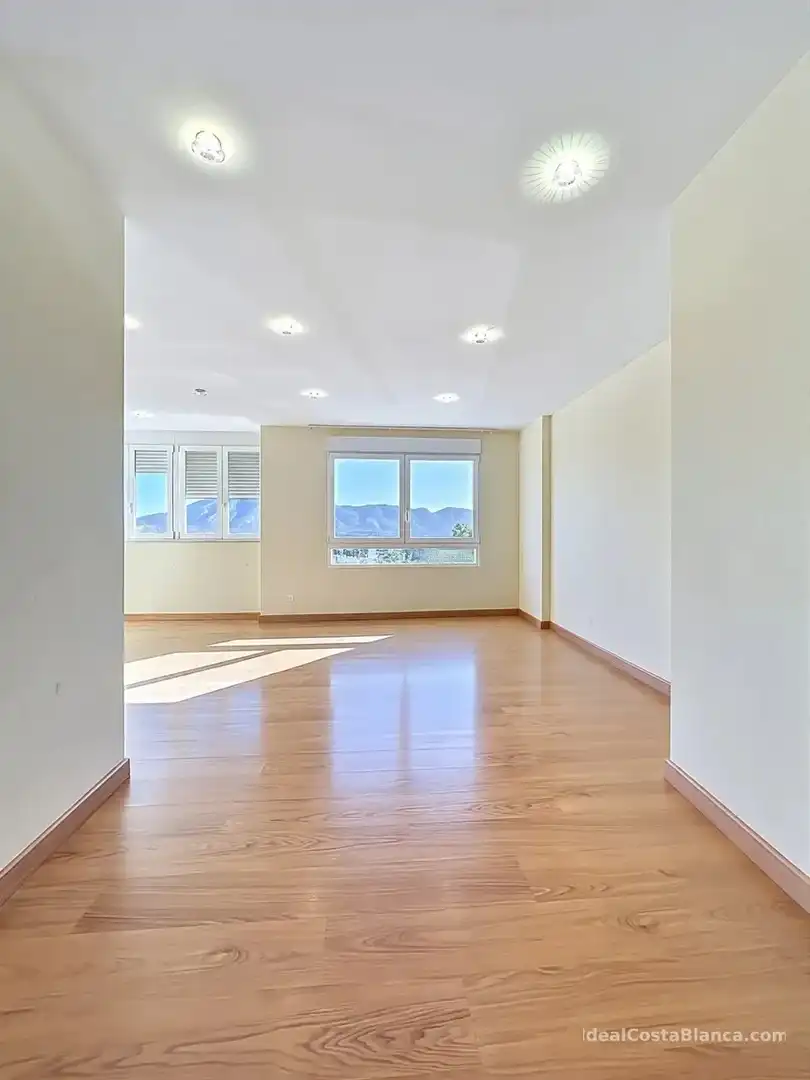 Sala d'estar de Apartament en venda en Pueblo - Urbanizaciones