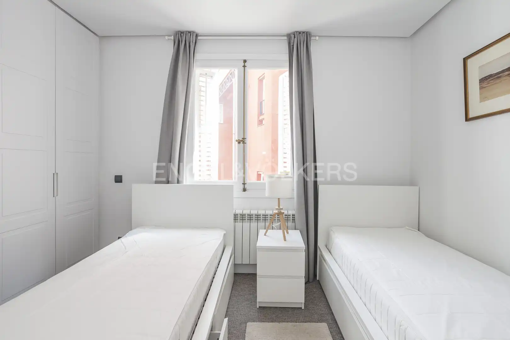 Bedroom of Flat for rent in Madrid  with Air Conditioner, Heating and Parquet flooring