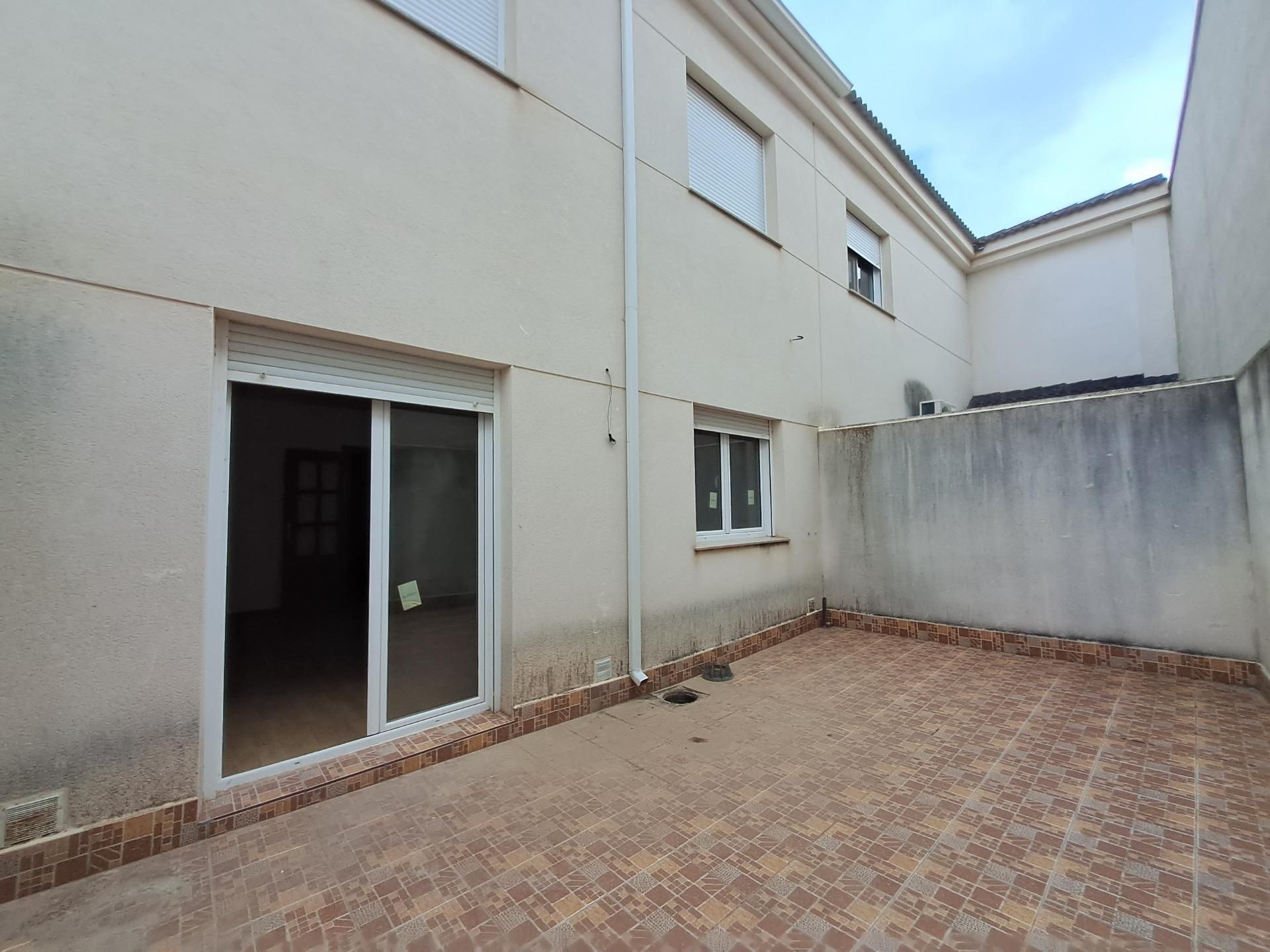 Exterior view of Single-family semi-detached for sale in Casas de Juan Núñez  with Heating, Terrace and Balcony