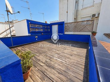 Casa amb balcó en venda a Centre