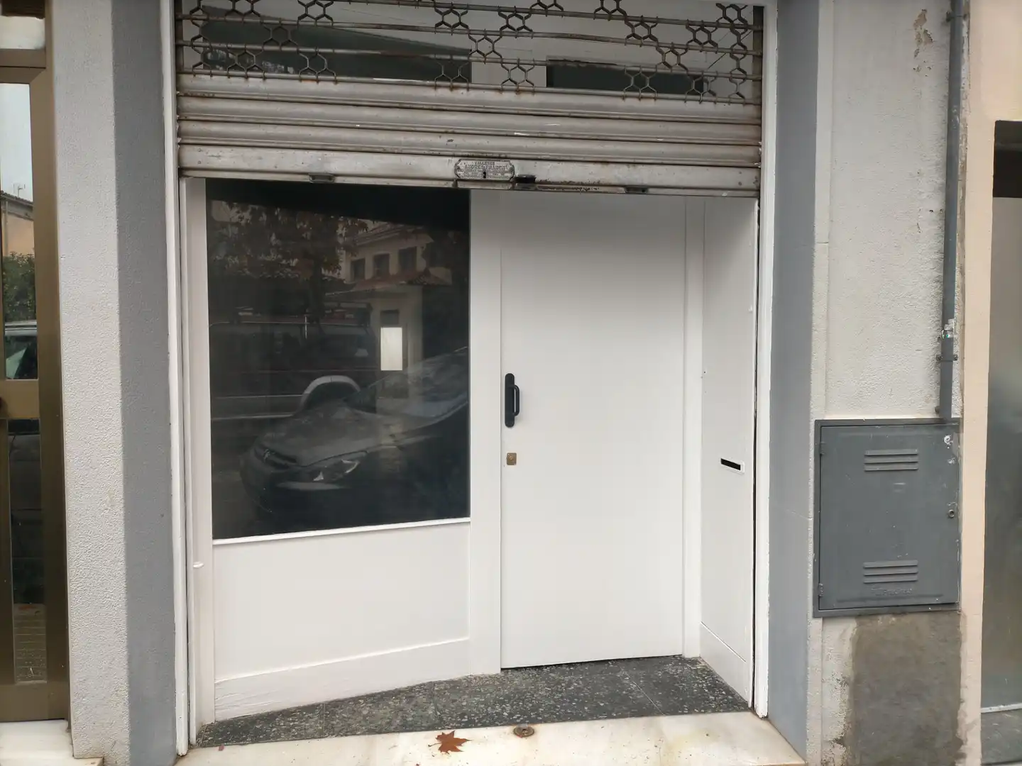 Vista exterior de Local de alquiler en Sabadell