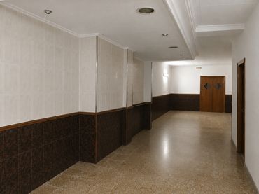 Local comercial de lloguer a Centre - Can Nadal