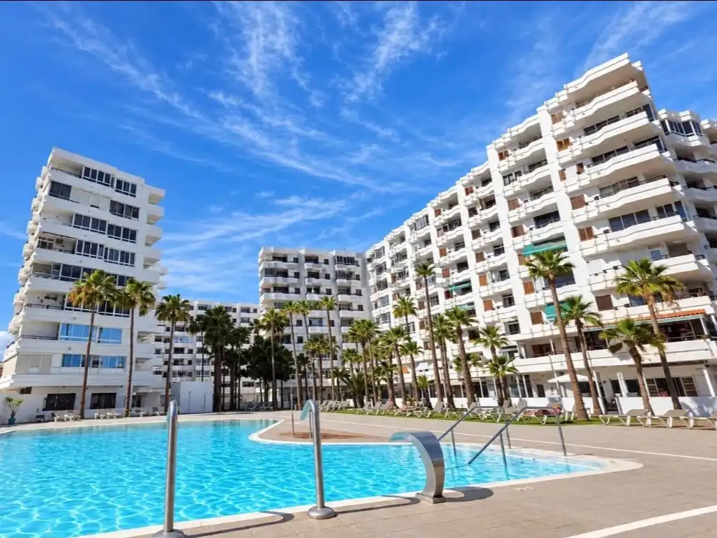 Außenansicht von Wohnung zur Miete in San Bartolomé de Tirajana mit Klimaanlage und Terrasse