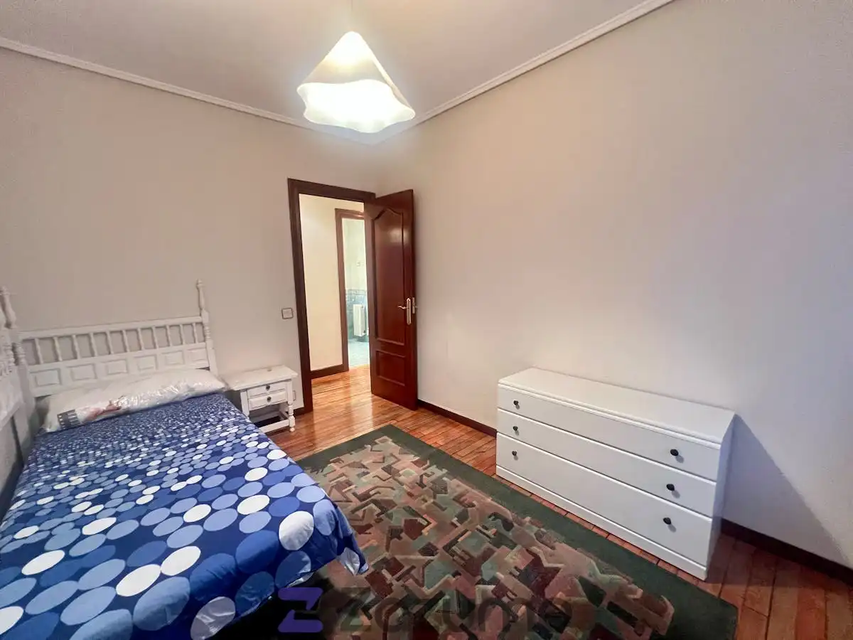 Schlafzimmer von Wohnung zur Miete in Bilbao  mit Heizung, Terrasse und Möbliert