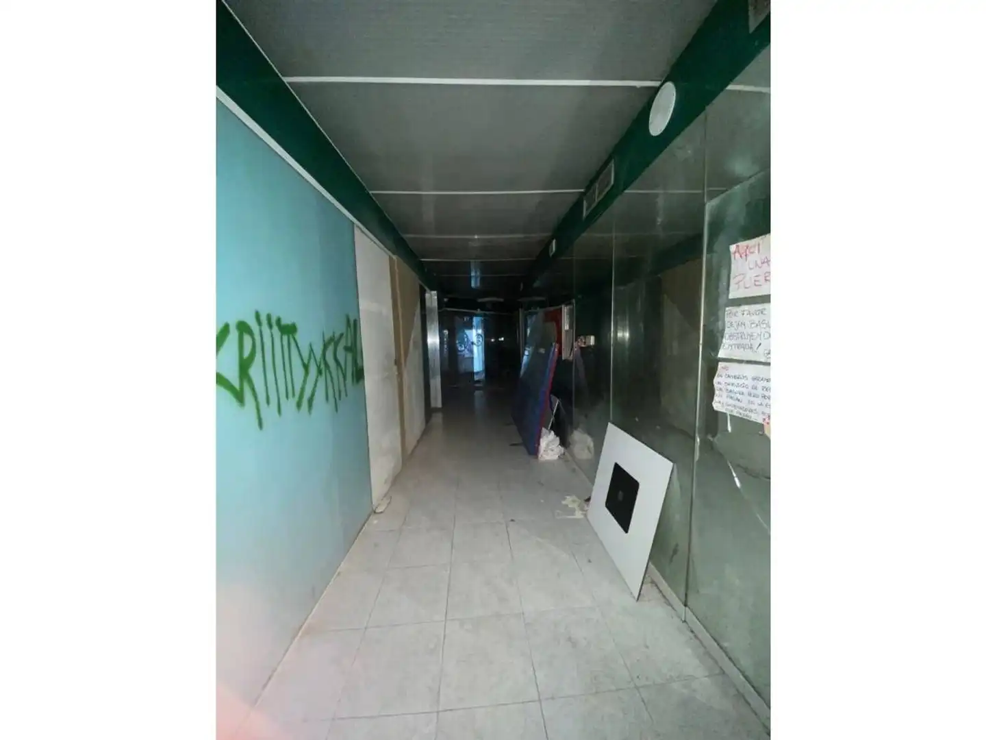 Business premises for sale in Calle de Mossèn Joan Batalla, imagen 3
