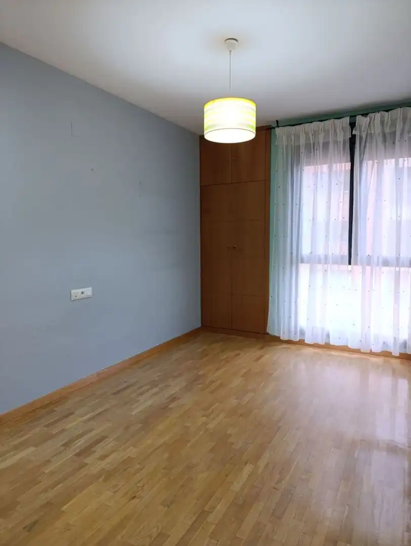 Schlafzimmer von Wohnung zum Verkauf in Ciudad Real mit Klimaanlage, Heizung und Abstellraum