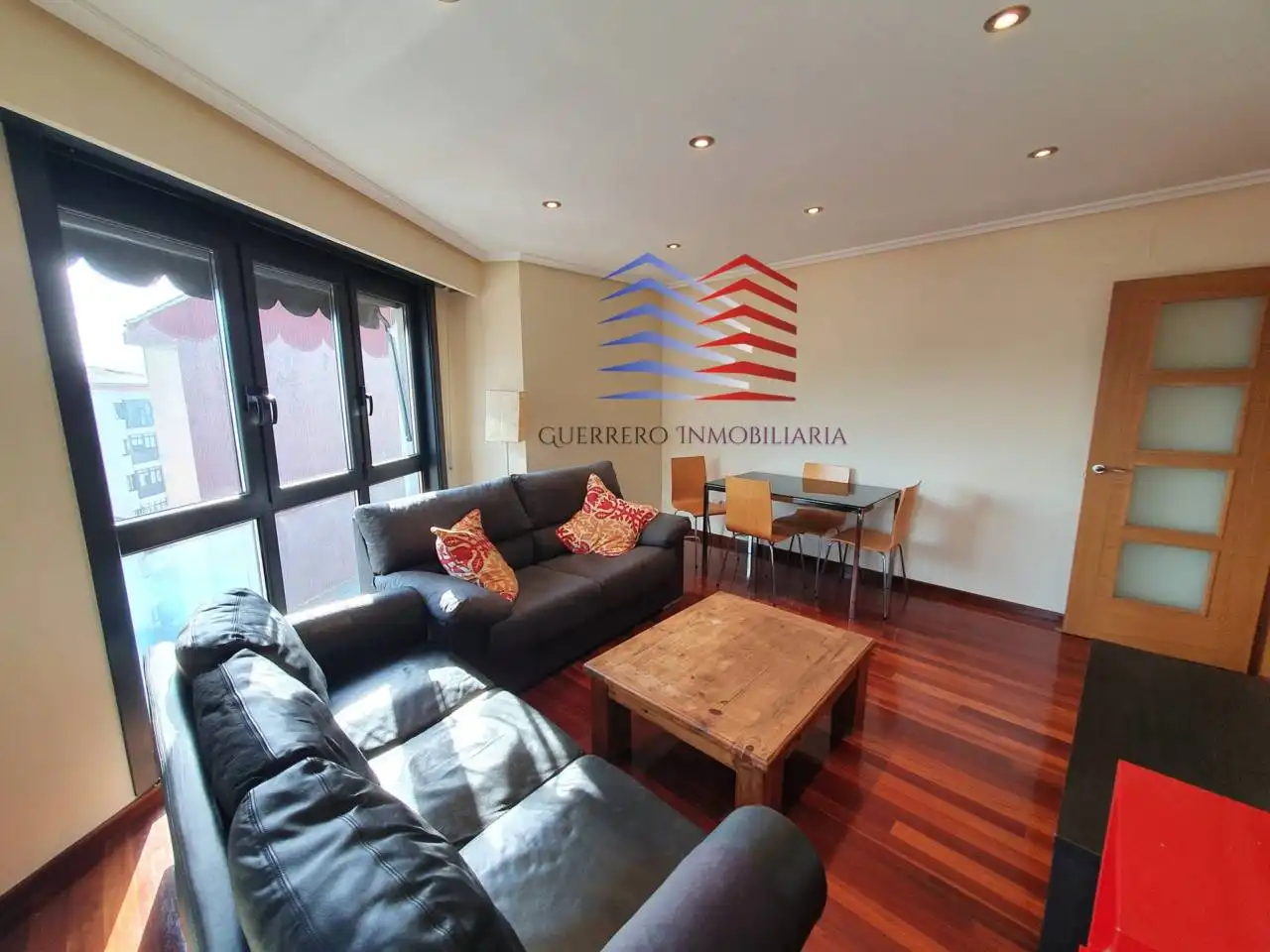 Wohnzimmer von Wohnung zur Miete in Ourense Capital  mit Heizung, Parkett und Terrasse