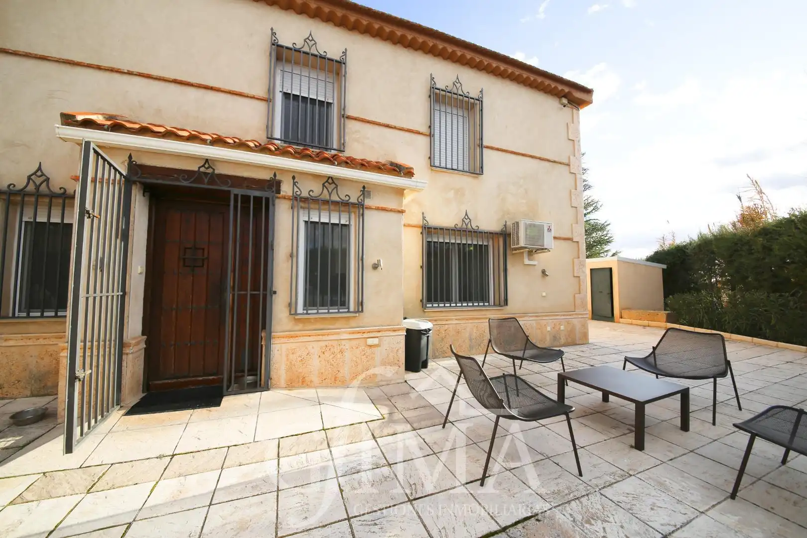 Exterior view of Houses for sale in Argamasilla de Alba  with Air Conditioner, Heating and Terrace