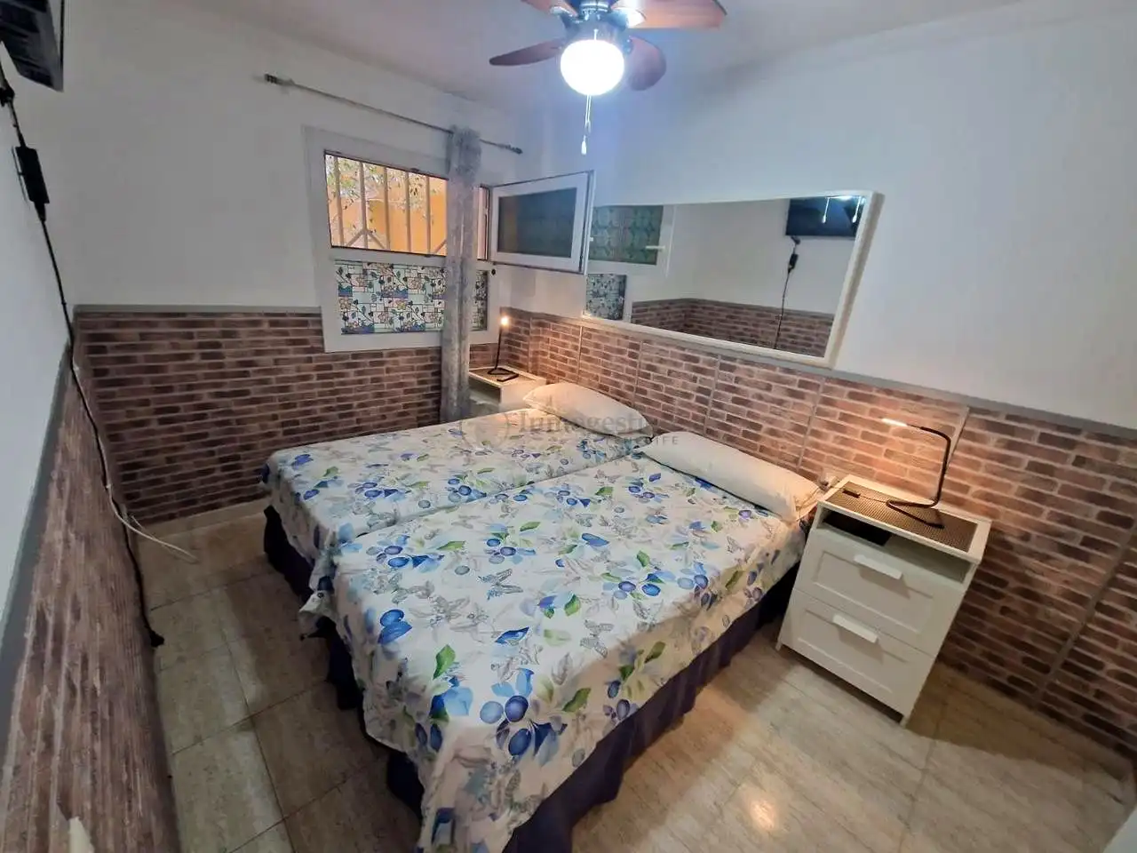 Habitación de Piso de alquiler en Arona con Amueblado, Balcón y Internet
