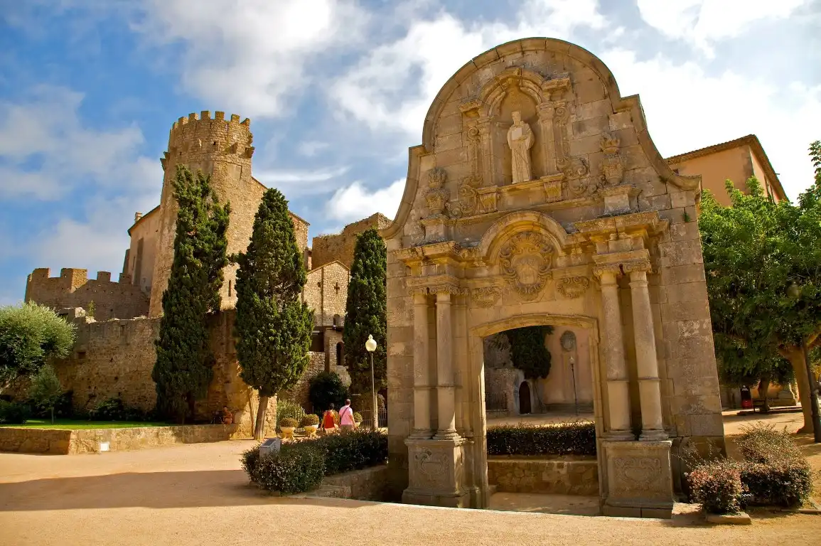 Vista exterior de Estudi en venda en Sant Feliu de Guíxols
