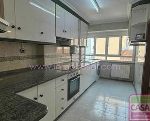 Kitchen of Flat to rent in Langreo  with Heating and Furnished