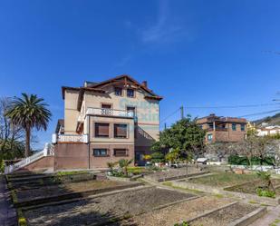 Vista exterior de Casa o xalet en venda en Donostia - San Sebastián  amb Calefacció, Jardí privat i Terrassa