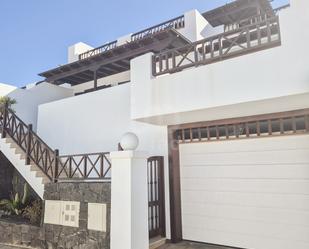 Exterior view of House or chalet for sale in Yaiza  with Terrace and Swimming Pool