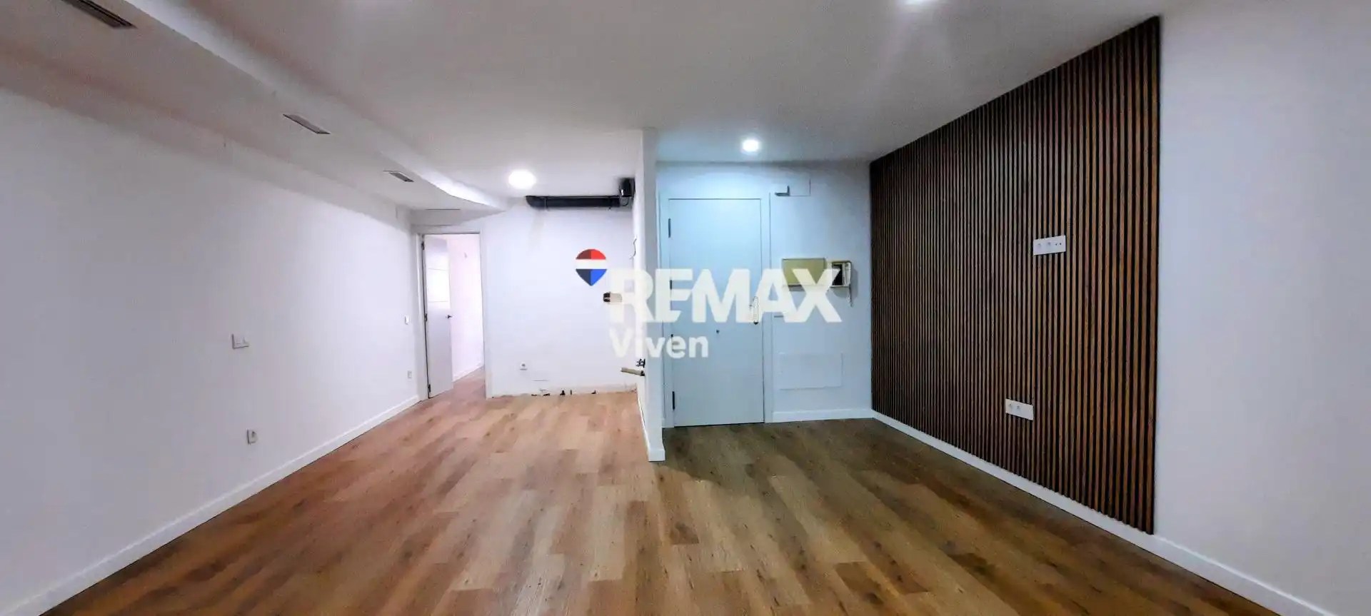 Planta baja en venta en Vilanova i la Geltrú con Aire acondicionado, Calefacción y Parquet