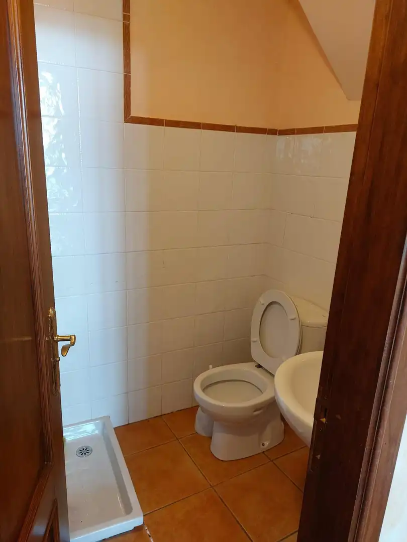 Bany de Casa o xalet en venda en Gondomar amb Calefacció i Balcó