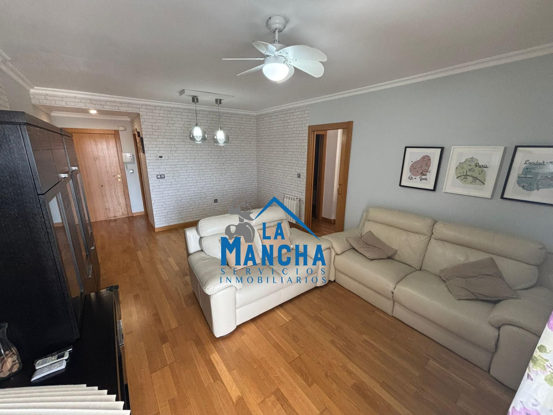 Living room of Flat to rent in  Albacete Capital  with Air Conditioner, Heating and Terrace