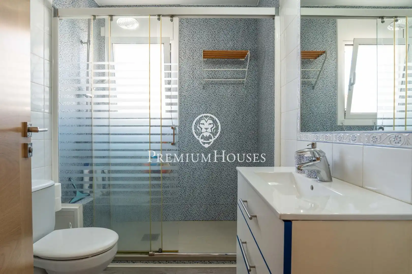 Bathroom of Attic for sale in Sant Pere de Ribes  with Heating, Private garden and Parquet flooring