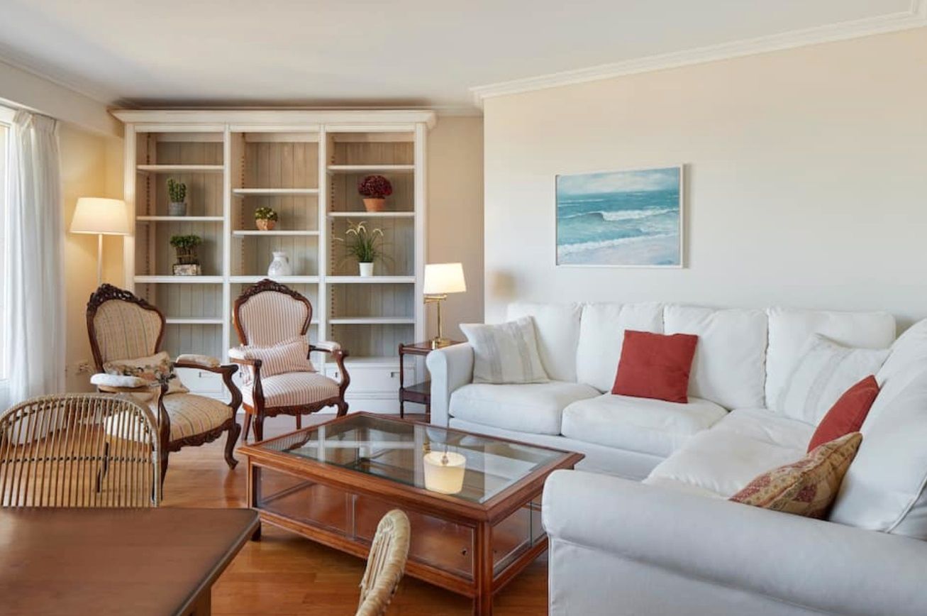 Sala d'estar de Apartament de lloguer en Donostia - San Sebastián  amb Aire condicionat, Calefacció i Parquet