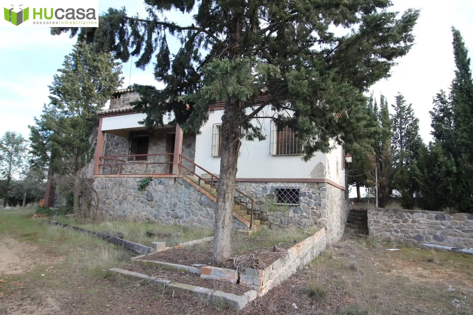 Außenansicht von Haus oder Chalet zum Verkauf in Olías del Rey mit Heizung, Privatgarten und Terrasse