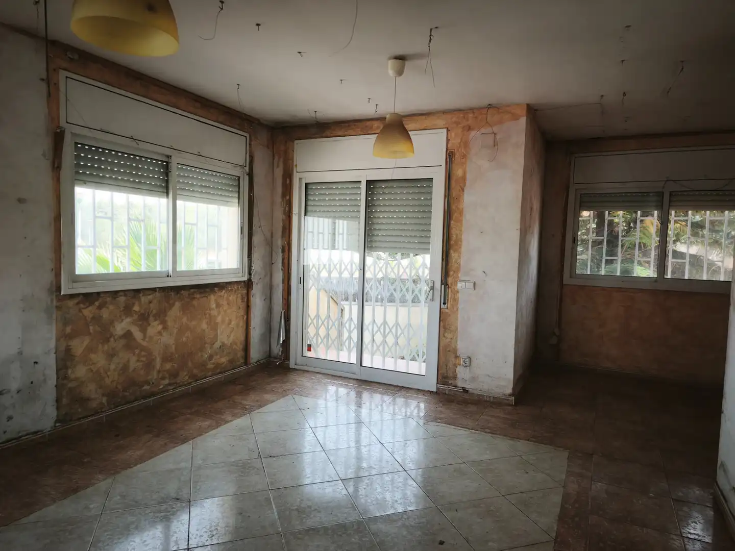 Sala d'estar de Casa o xalet en venda en El Vendrell amb Aire condicionat, Calefacció i Jardí privat