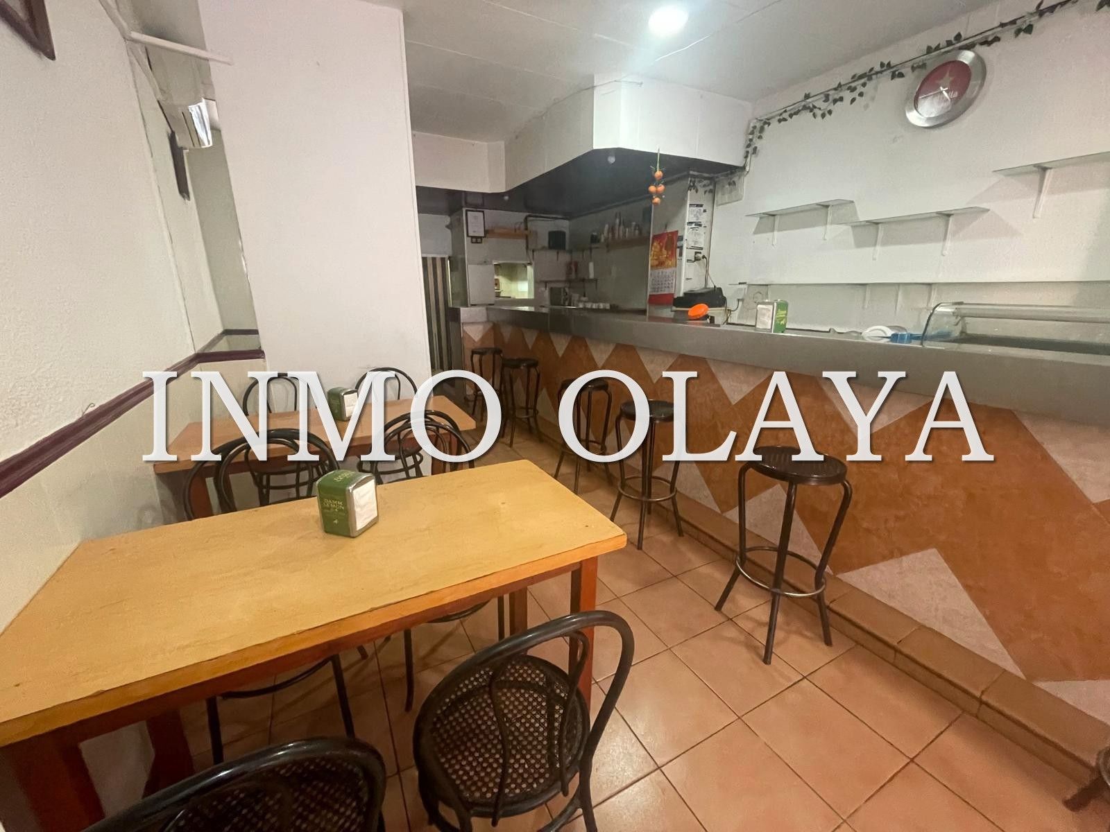 Local en venda en Santa Coloma de Gramenet amb Aire condicionat, Calefacció i Moblat