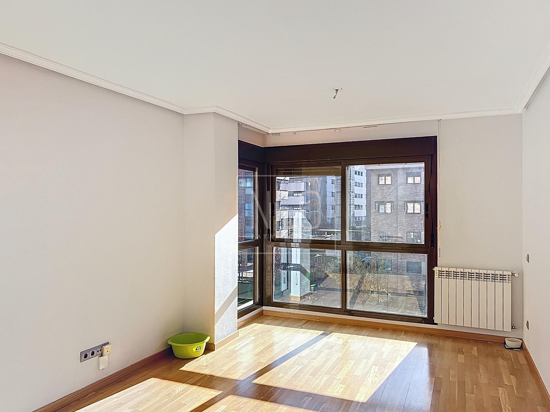 Bedroom of Flat for sale in Rivas-Vaciamadrid  with Air Conditioner, Heating and Private garden