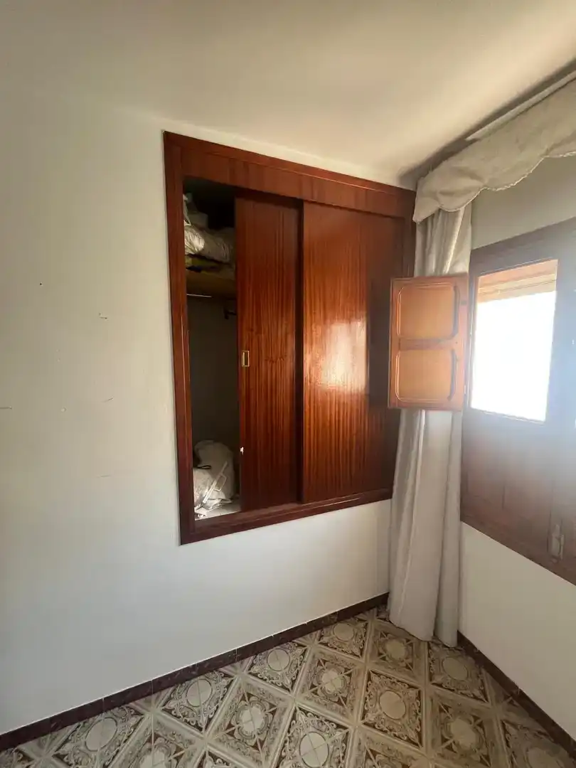 Dormitori de Casa adosada en venda en Villanueva de Algaidas amb Aire condicionat