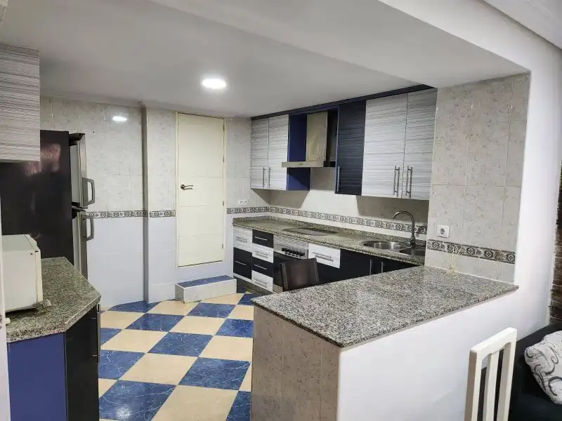Cocina de Casa o chalet en venta en Cáceres con Aire acondicionado, Jardín privado y Terraza