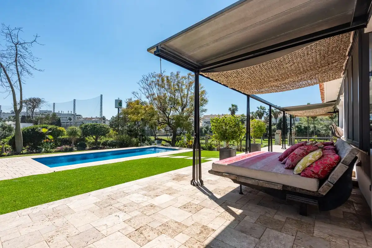 Chalet con piscina en venta en San Pedro de Alcántara, imagen 40