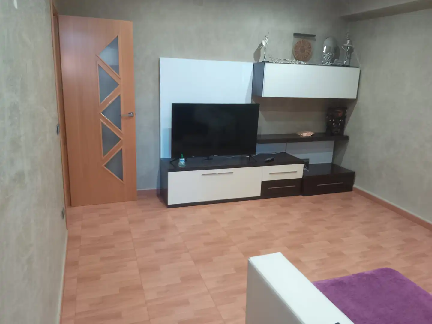 Sala d'estar de Pis en venda en Córdoba amb Aire condicionat, Jardí privat i Moblat