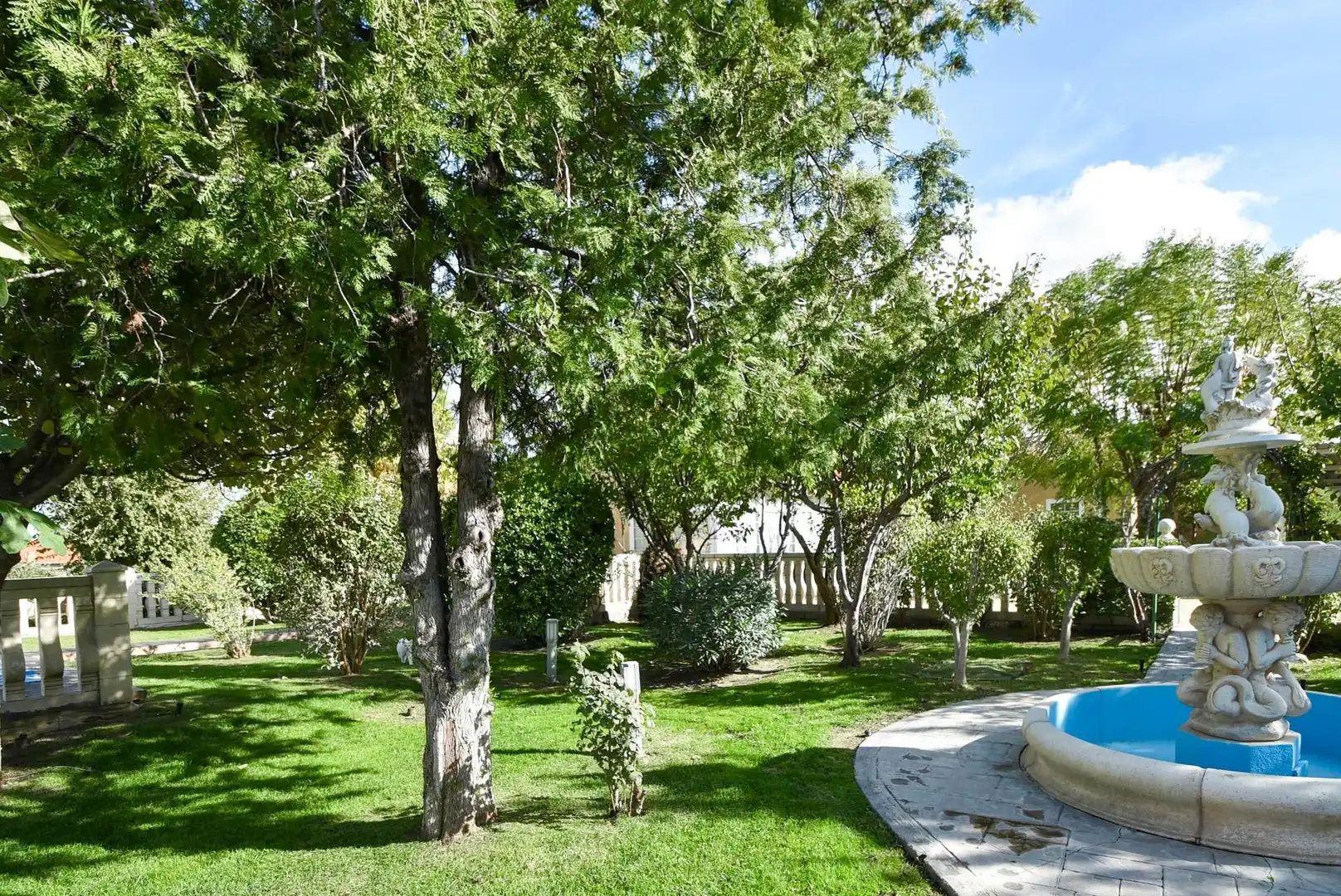 Garden of Houses for sale in Illescas  with Air Conditioner, Private garden and Parquet flooring