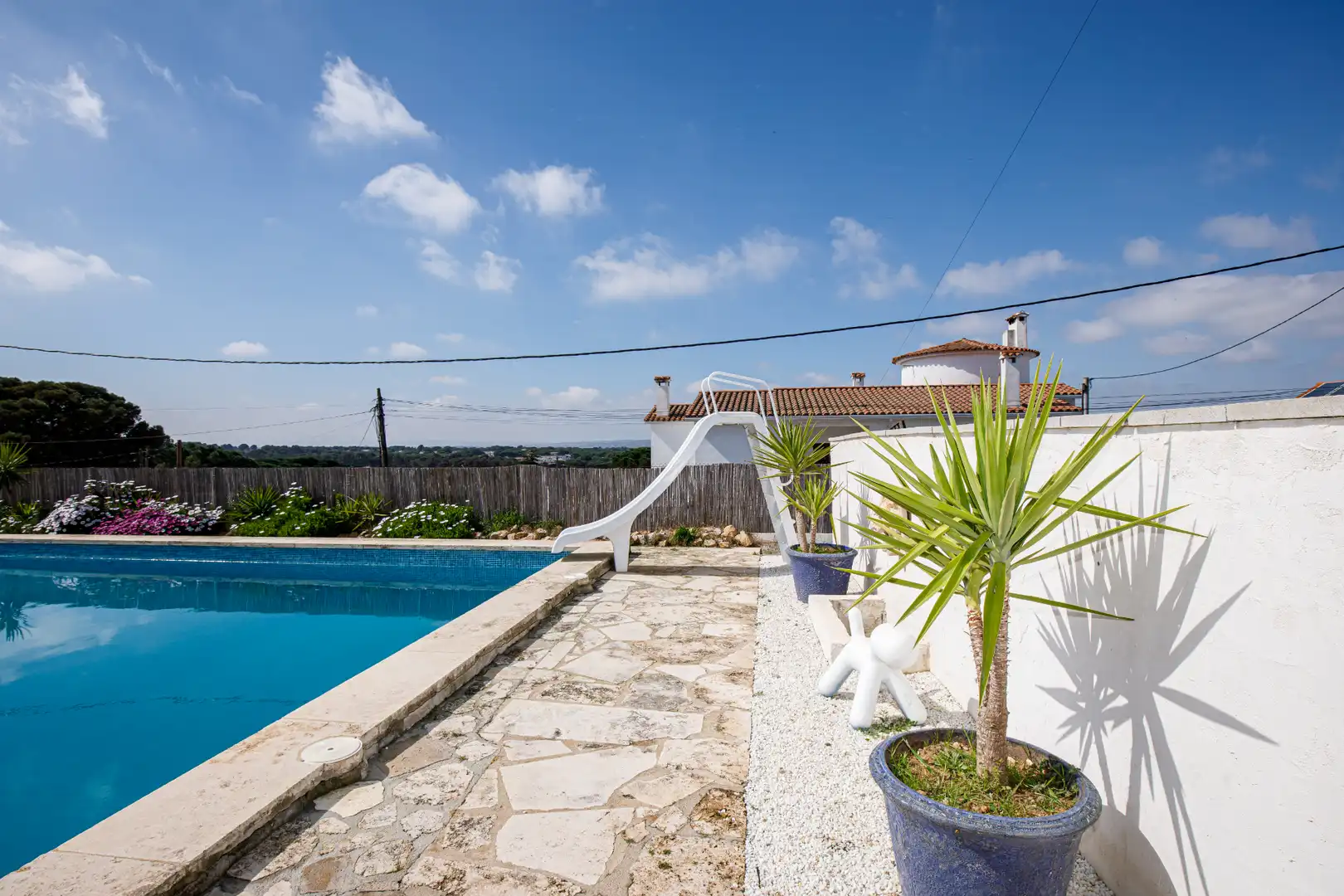 Piscina de Casa o xalet en venda en L'Escala amb Aire condicionat, Jardí privat i Terrassa