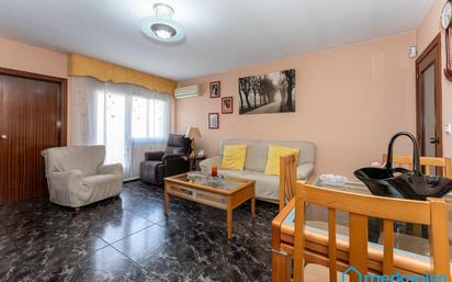 Living room of Flat for sale in Viladecans  with Air Conditioner, Heating and Balcony