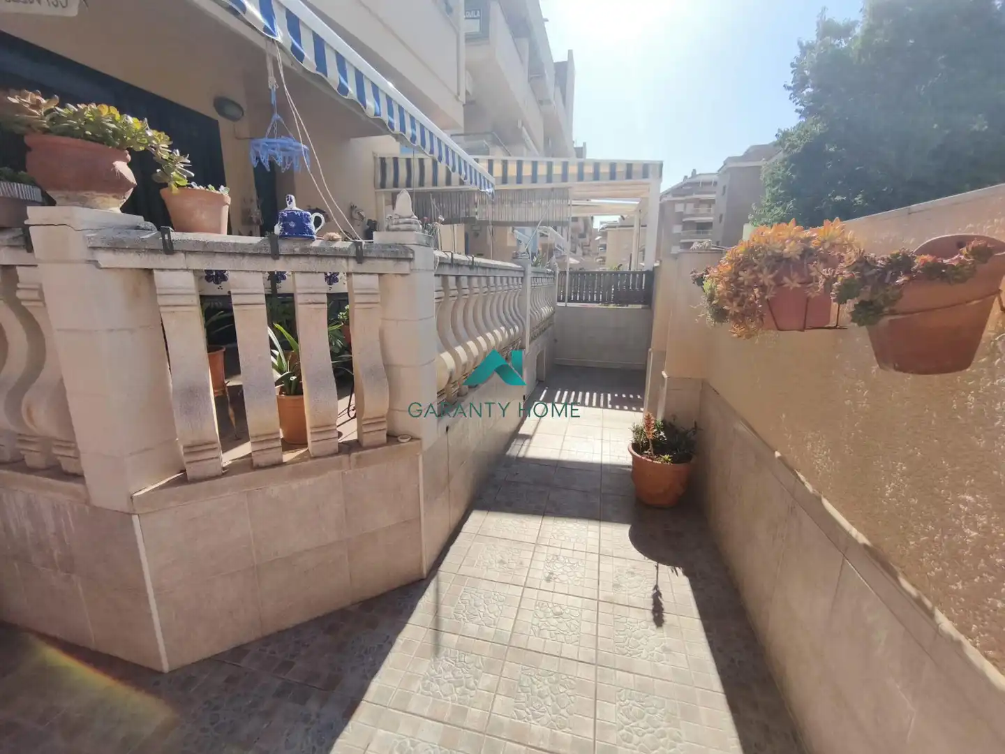 Vista exterior de Planta baixa en venda en Canet d'En Berenguer amb Aire condicionat, Calefacció i Jardí privat