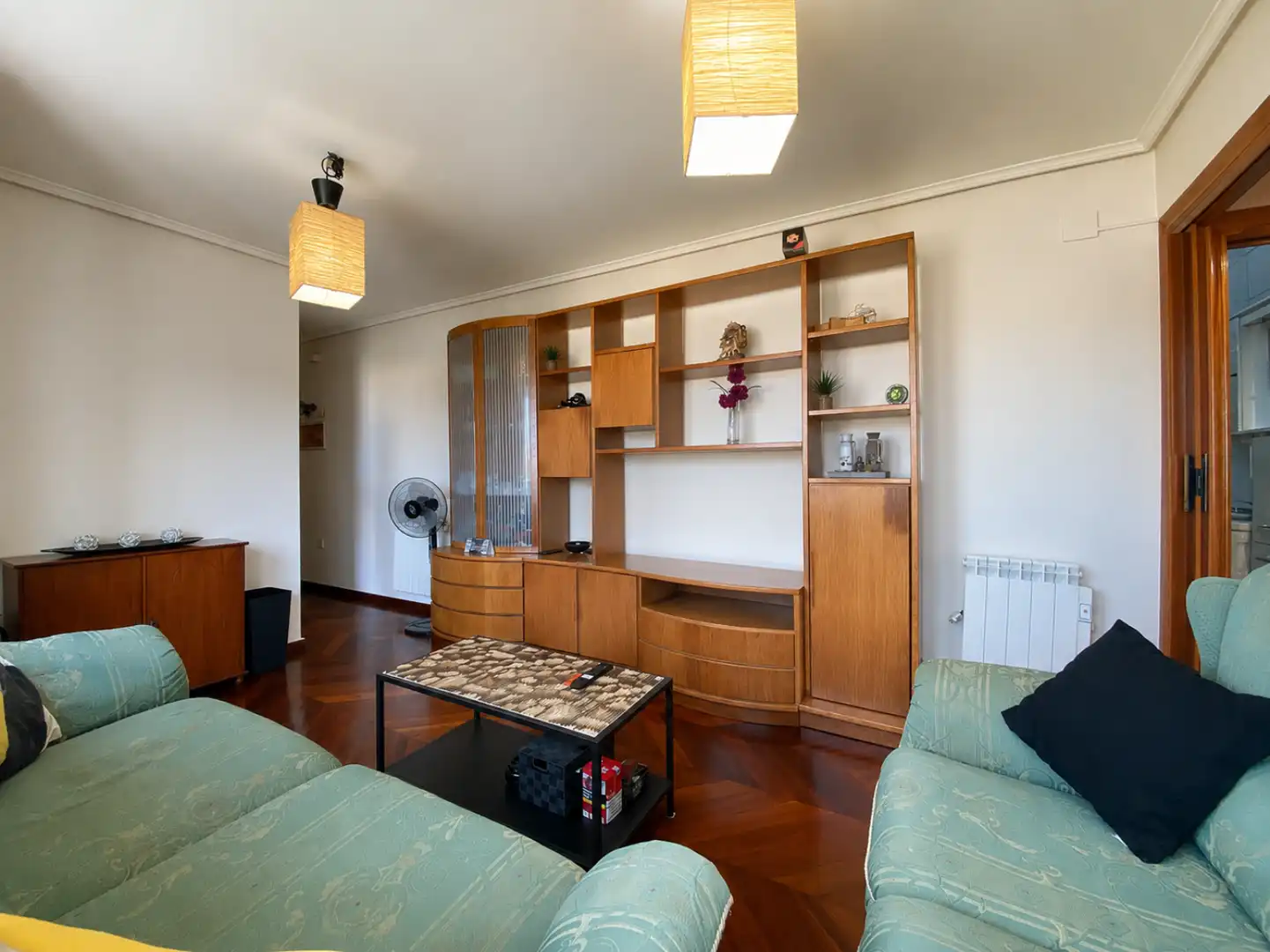 Sala d'estar de Pis en venda en Suances amb Parquet i Balcó